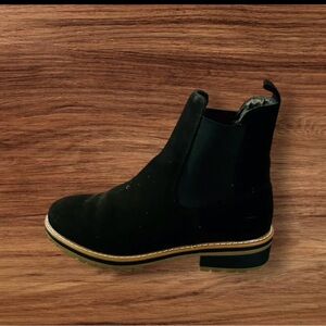 Kensie Black Suede Ankle Booties